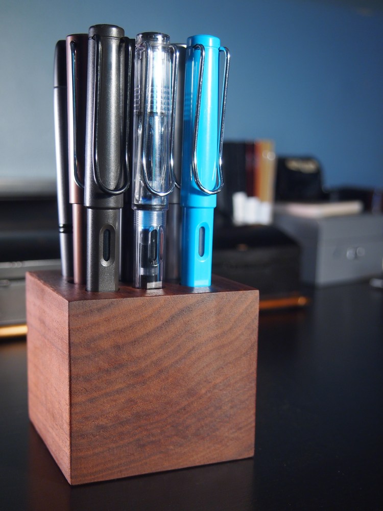 The Clicky Post Cube Pen Holder