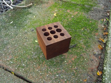 The Clicky Post Cube Pen Holder