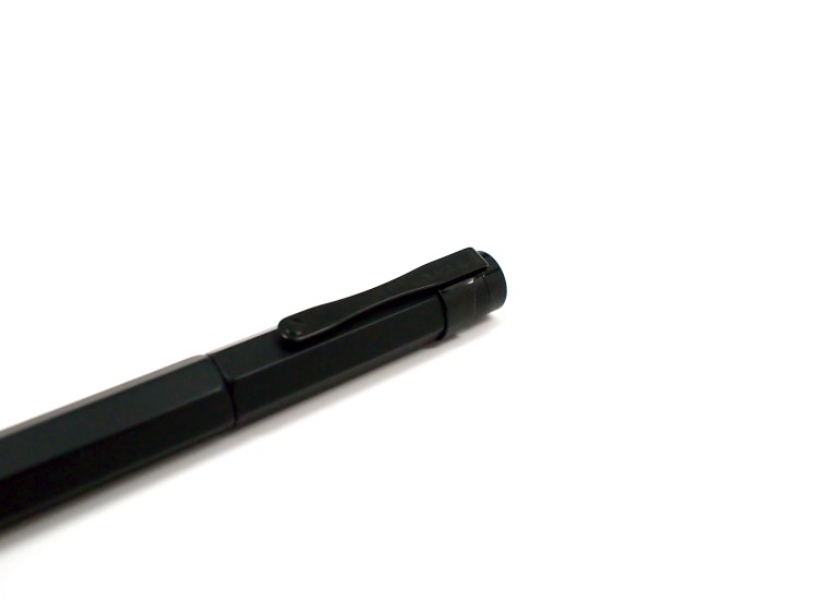 Levenger L-Tech Stealth Fountain Pen Review
