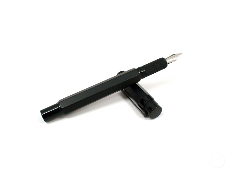 Levenger L-Tech Stealth Fountain Pen Review