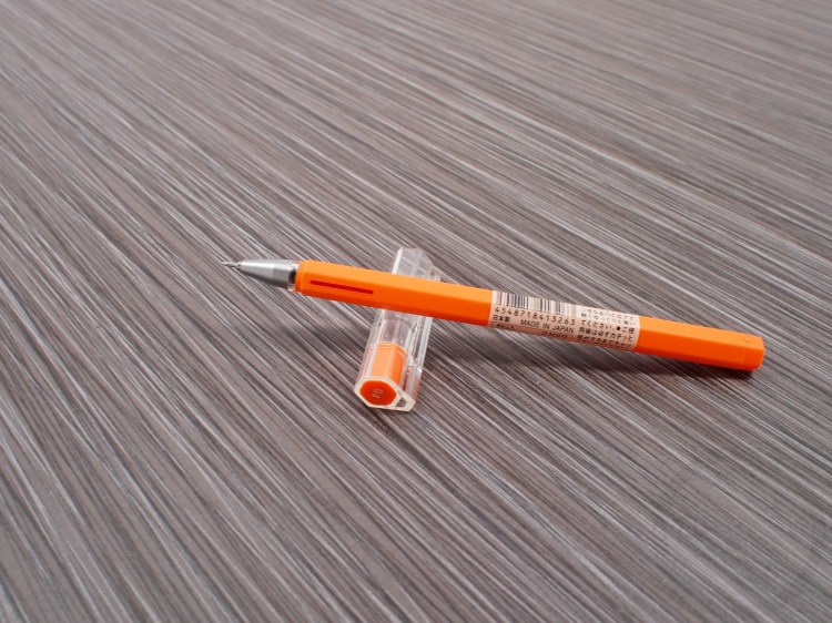 Muji Hexagonal Gel Pen Orange 0.4mm Review