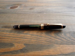 Pilot Custom 823 Fountain Pen Review with Hebrew Arabic Italic Grind by Richard Binder 2