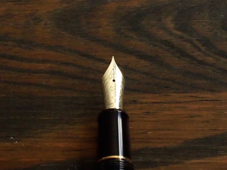 Pilot Custom 823 Fountain Pen Review with Hebrew Arabic Italic Grind by Richard Binder 4