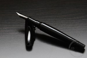 Monteverde Invincia Stealth Fountain Pen