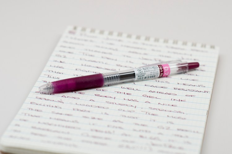 Pilot Juice Dark Red 0.7mm Gel Pen Review-2
