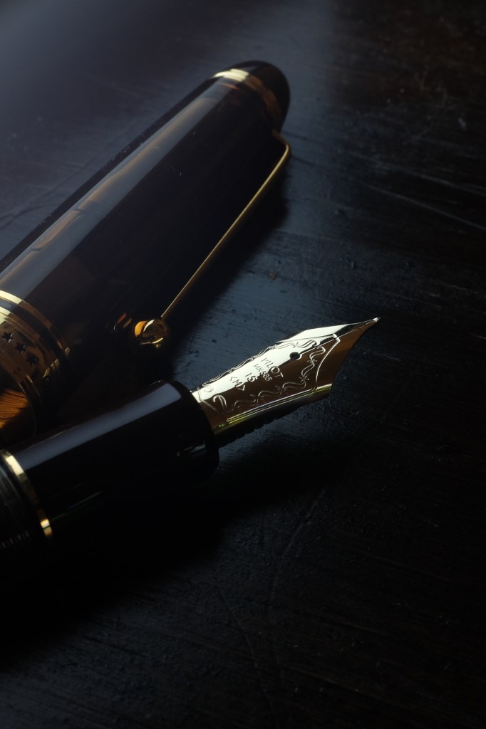 Fountain Pen Macro Nib Shots-5