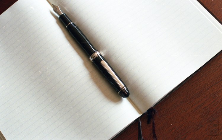 Platinum 3776 Century Black Diamond Fountain Pen Review-17