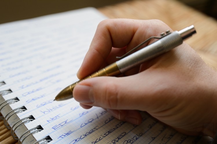 Karas Kustoms Massdrop EDK EDC Pen Review-6