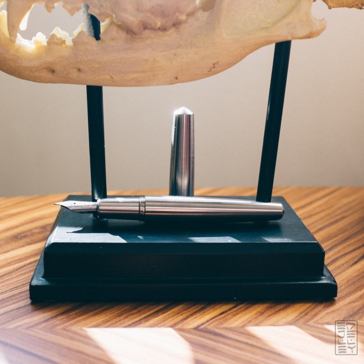 Namisu Nova Titanium Fountain Pen Review-4