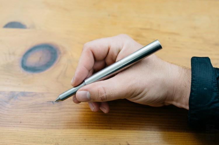 Schon Dsgn Stainless Steel Pen Review-4