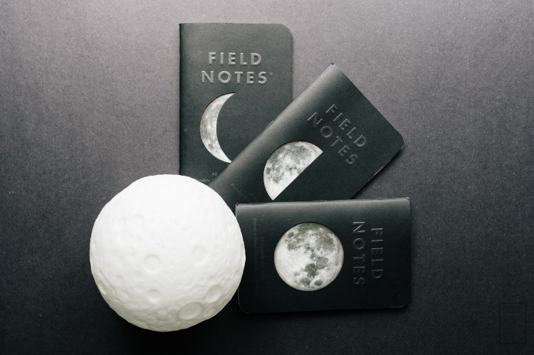 field-notes-colors-edition-lunacy-notebook-review-3