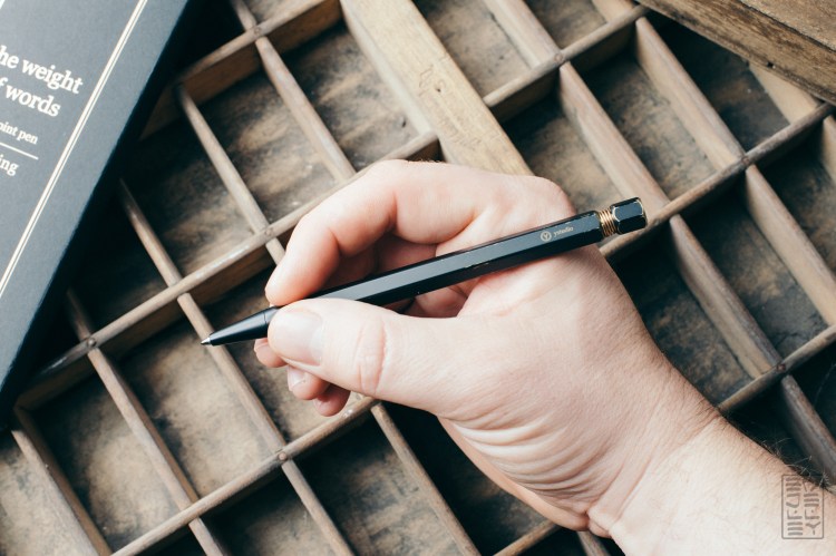 ystudio-brassing-ballpoint-pen-review-11