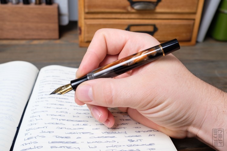 iPenstore Rosetta Magellan Fountain Pen Review-6