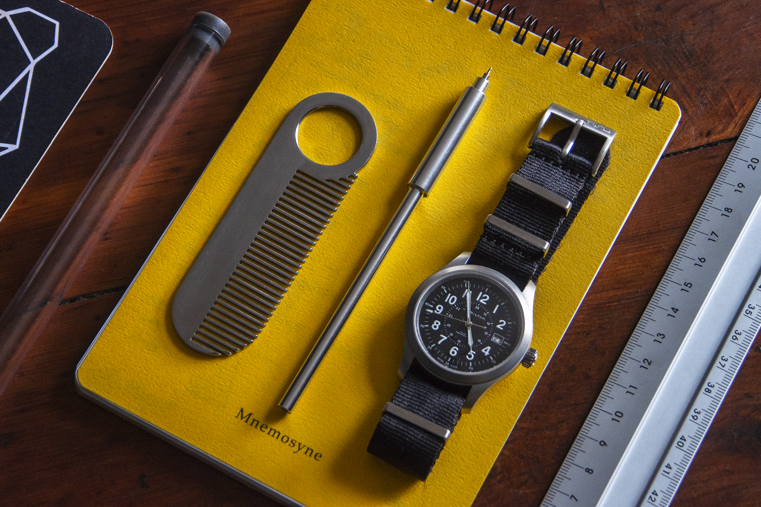 ensso 万年筆 ミニマリストPrimary Manipulation 4 Ensso Pen Uno